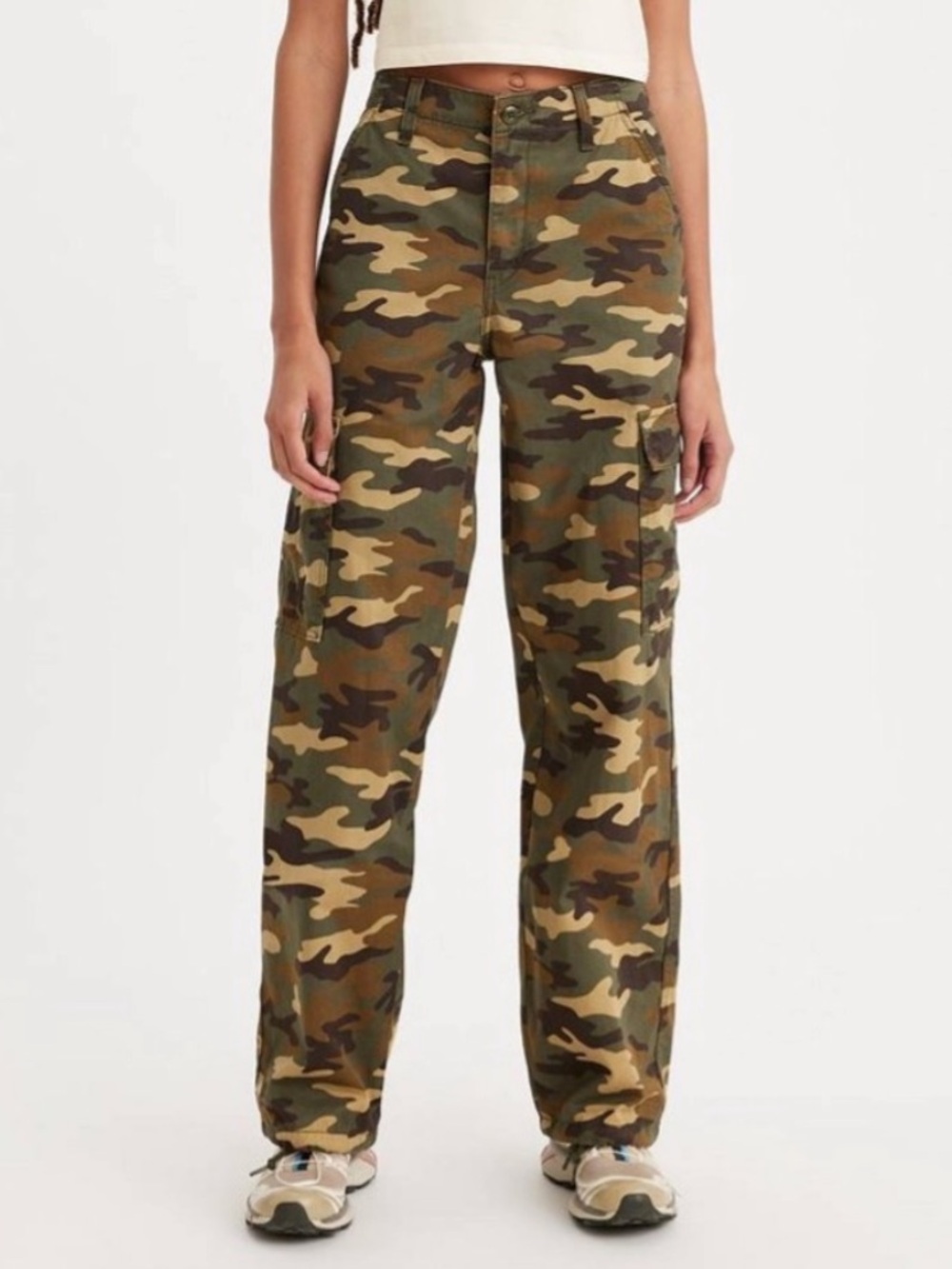 Levi's Mid-Rise '94 Baggy Cargo Pant size 27 in Camofluage